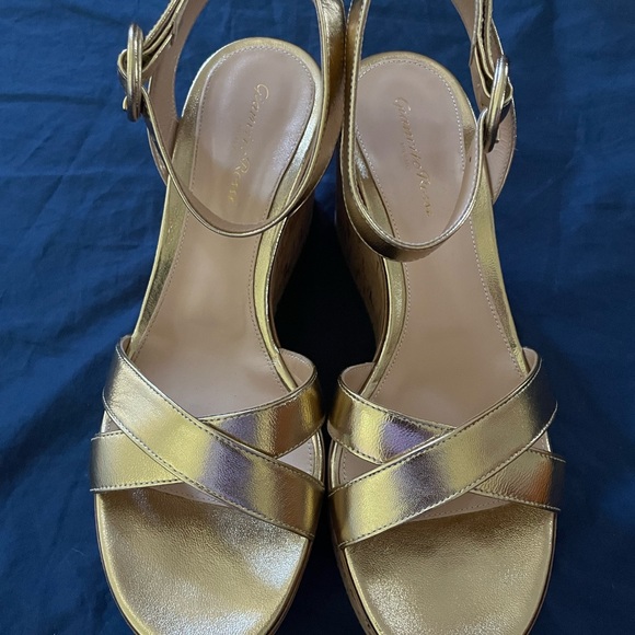 Gianvito Rossi Gold Wedges - Picture 2 of 11
